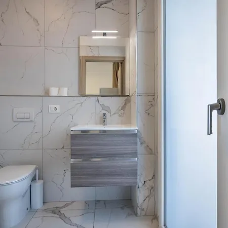 Apartament Planet 103 *